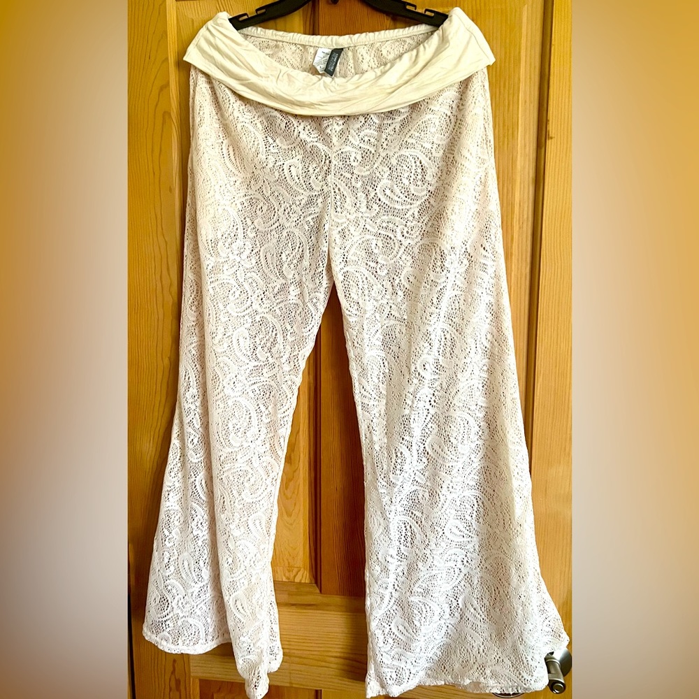 Kenneth Cole Reaction Beach Palazzo pants, beige color